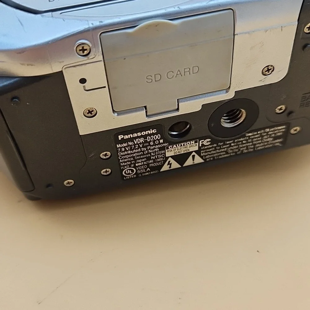 Panasonic VDR-D200 DVD Video Camera 30x Optical Zoom‎ UNTESTED AS IS FOR PARTS